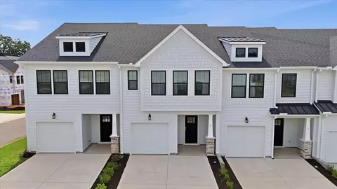 3 Hagen Ln, Simpsonville, SC 29681