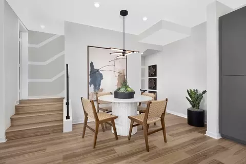 2952 W Lincoln Ave, Anaheim, CA 92804