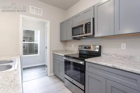 2152 Outfitters Grv, Colorado Springs, CO 80910