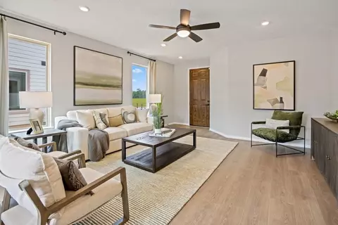 Living - 7118 Brooklea Rd, Beasley, TX 77417 photo 2 of 3