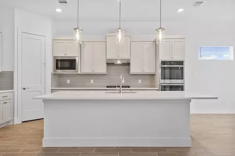 Kitchen - 2001 Persimmon Cove Ct, Katy, TX 77493 photo 2 of 5