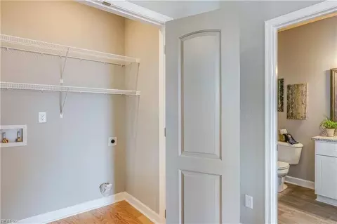 Entry Way - 234 Hall Road Rd, Hampton, VA 23664 photo 3 of 4