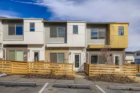 15313 W 69th Ave, Arvada, CO 80007