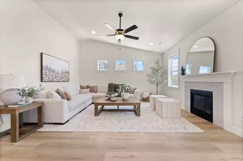 Living - 2035 Sumac Ave, Middleton, ID 83644 photo 1 of 1
