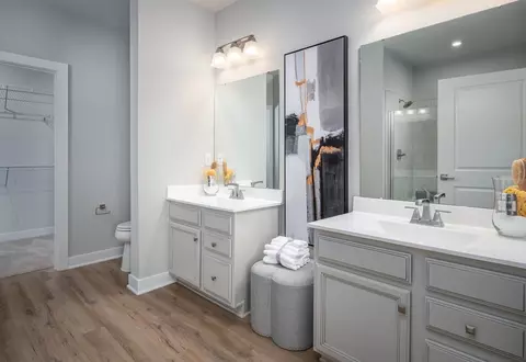 Bath - 8251 Drive UNIT L, Pasadena, MD 21122 photo 1 of 5