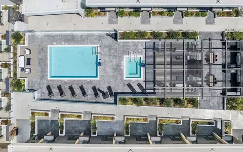 Exterior - 380 Cordova St #101, Pasadena, CA 91101 photo 2 of 12