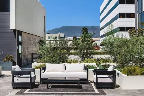 Exterior - 380 Cordova St #101, Pasadena, CA 91101 photo 8 of 12