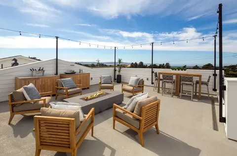Exterior - 98 8th St, Marina, CA 93933 photo 3 of 8