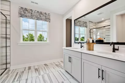 Bath - 159 Armstrong Rd, Belmont, NC 28012 photo 4 of 5