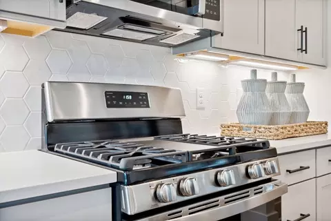 Kitchen - 159 Armstrong Rd, Belmont, NC 28012 photo 2 of 8