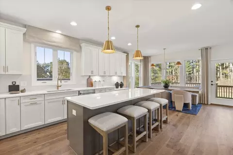 Kitchen - 4 Lloyd Cir, Norton, MA 02766 photo 2 of 6