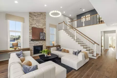 Living - 4 Lloyd Cir, Norton, MA 02766 photo 1 of 7