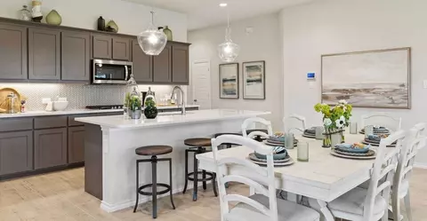 Kitchen - 1806 Apache Cir, Cleburne, TX 76033 photo 6 of 6