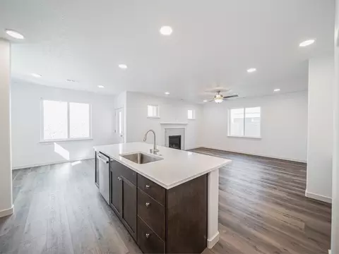 Living - 2202 Fire Time Loop, Richland, WA 99352 photo 3 of 3