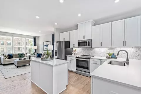 Kitchen - 5835 Gast Ct, Brooklyn Park, MD 21225 photo 3 of 5