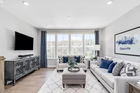 Living - 5835 Gast Ct, Brooklyn Park, MD 21225 photo 3 of 4