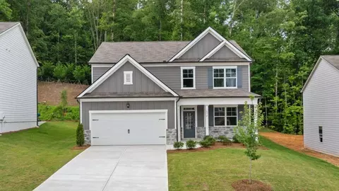 6017 Airedale Dr, Fairburn, GA 30213
