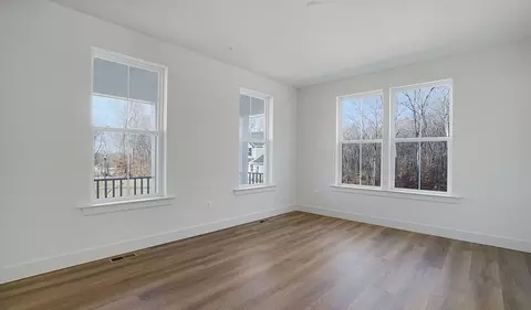 Living - 2003 Aram Dr, Accokeek, MD 20607 photo 3 of 5