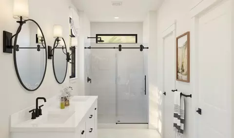 Bath - 45 E Windsor Dr, Gilbert, AZ 85296 photo 2 of 3