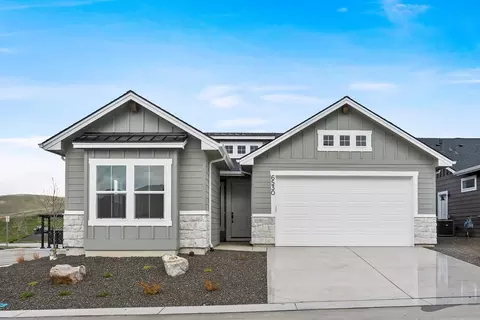 6530 E Lucy Dr, Hidden Springs, ID 83714