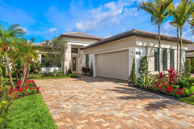 9059 Serene Heron Dr, Boynton Beach, FL 33473