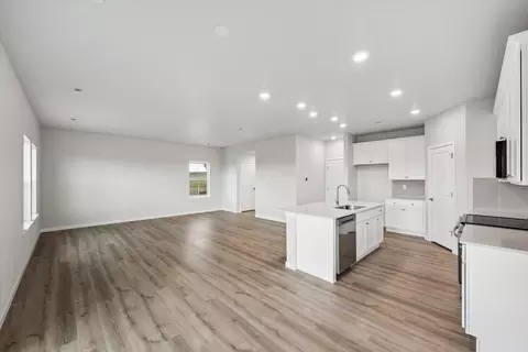 Living - 19085 E 93rd Dr, Commerce City, CO 80022 photo 5 of 9