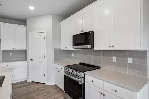 Kitchen - 19085 E 93rd Dr, Commerce City, CO 80022 photo 3 of 9
