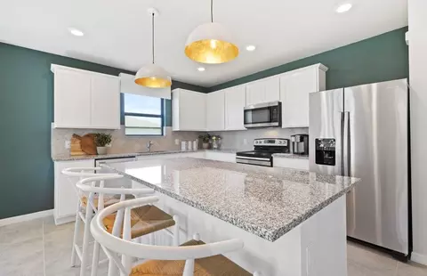 Kitchen - 44381 Kelly Dr, Punta Gorda, FL 33982 photo 3 of 3
