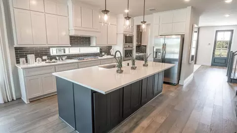 Kitchen - 12813 Cedar Ridge Trl, Rowlett, TX 75089 photo 2 of 3