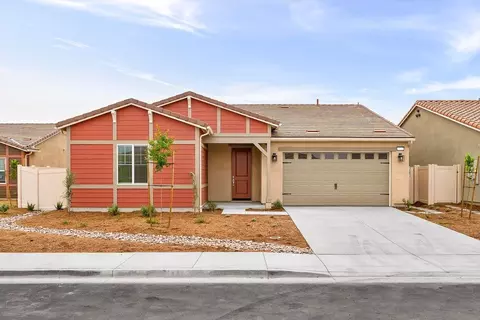 Exterior - 766 Highlands Dr, San Jacinto, CA 92583 photo 2 of 12