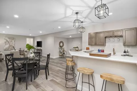 Dining - Cambrium Ct., Wentzville, MO 63385 photo 5 of 5