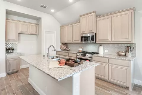 Kitchen - 1154 Bailey Ranch Rd, Aledo, TX 76008 photo 6 of 7