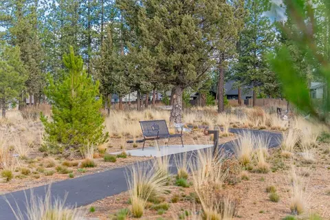 View/Area - 3018 NW Celilo Ln, Bend, OR 97703 photo 6 of 9