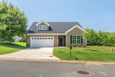 1014 Spruce Garden Dr, Rural Hall, NC 27045