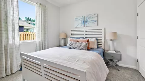Bedroom - 2008 Willowleaf Dr, Leland, NC 28451 photo 4 of 11