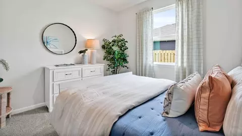 Bedroom - 2008 Willowleaf Dr, Leland, NC 28451 photo 3 of 11