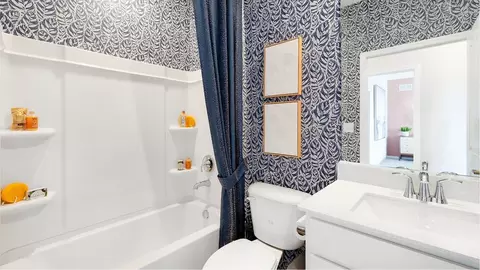Bath - 1314 Geranium Dr, Joliet, IL 60431 photo 2 of 3