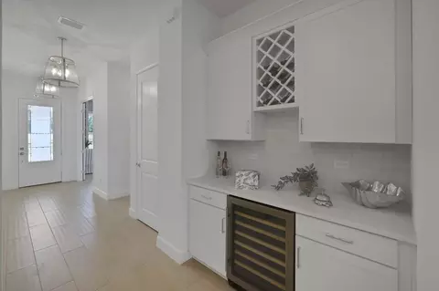 Entry Way - 70 Ribera Dr, Flagler Beach, FL 32136 photo 3 of 6