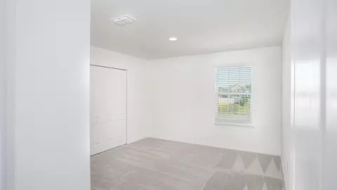 Bedroom - 2214 Elegant Mnr Cir, Edgewater, FL 32141 photo 4 of 4