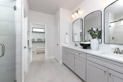 Bath - 2024 Moon Flower St, Celina, TX 75009 photo 5 of 7