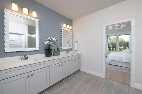 Bath - 2024 Moon Flower St, Celina, TX 75009 photo 6 of 7
