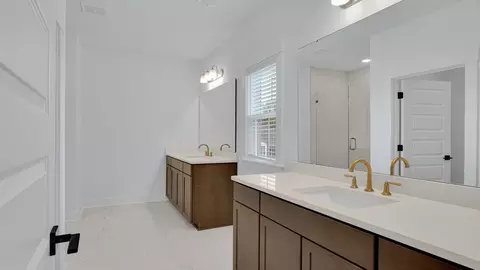 Bath - 3825 Cracked Shell Ln, Mount Pleasant, SC 29466 photo 4 of 5