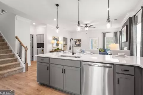 Kitchen - 211 Park Bench Way, Byron, GA 31008 photo 2 of 5