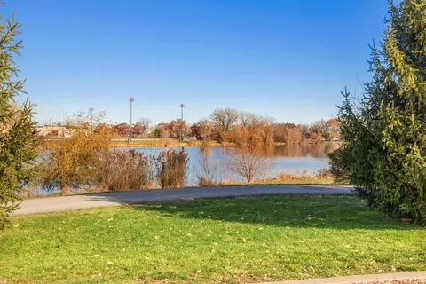1603 E Parkside Ln, Dyer, IN 46311 photo 17