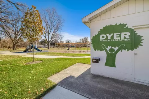 1603 E Parkside Ln, Dyer, IN 46311 photo 11