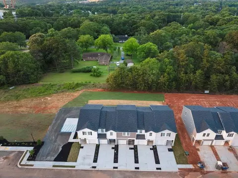 View/Area - 815 Ernest Ln, Lyman, SC 29365 photo 2 of 3