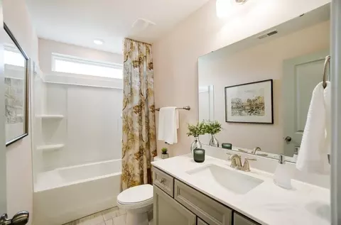 Bath - 17521 Genito Rd, Moseley, VA 23120 photo 2 of 3