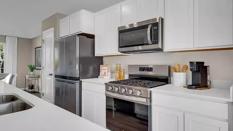 Kitchen - 1307 Foxglove Dr, Bartlett, IL 60103 photo 2 of 6