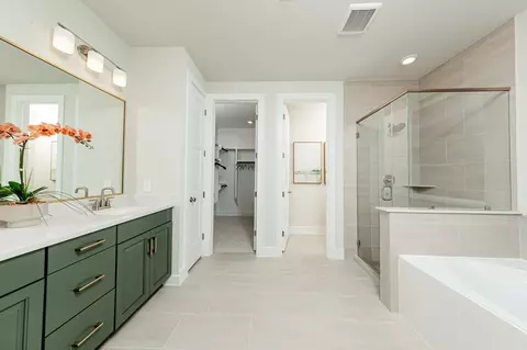 Bath - 2112 Madeley Creek Dr, Conroe, TX 77304 photo 3 of 3