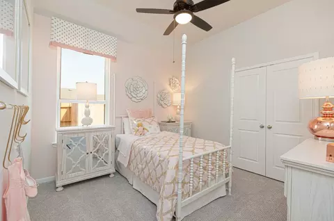 Bedroom - 2112 Madeley Creek Dr, Conroe, TX 77304 photo 2 of 5